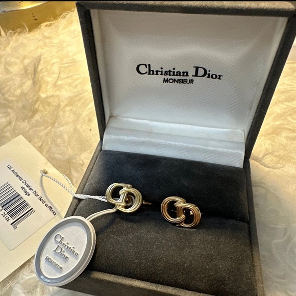 Authentic Christian Dior Gold cufflinks vintage - Picture 1 of 5